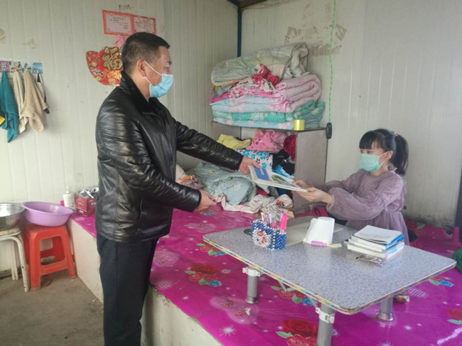 送书_副本.jpg
